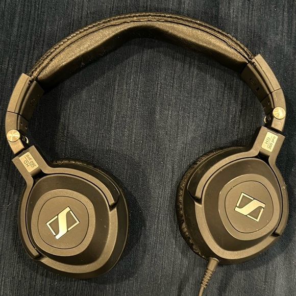 Sennheiser HD 360 Pro over-ear headphones